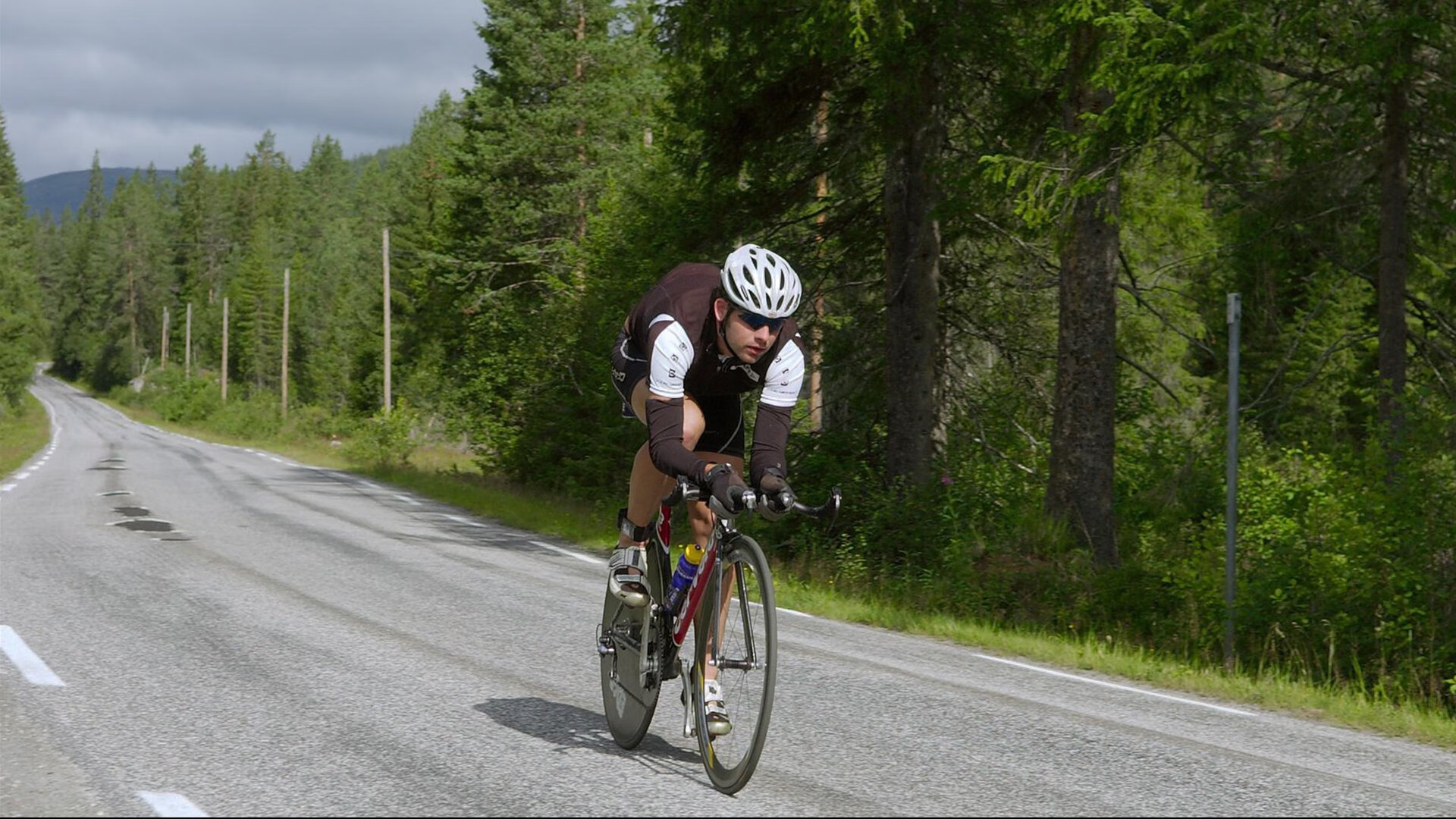_穿越丛林定向赛：智勇双全的极限挑战_，丛林穿越探险