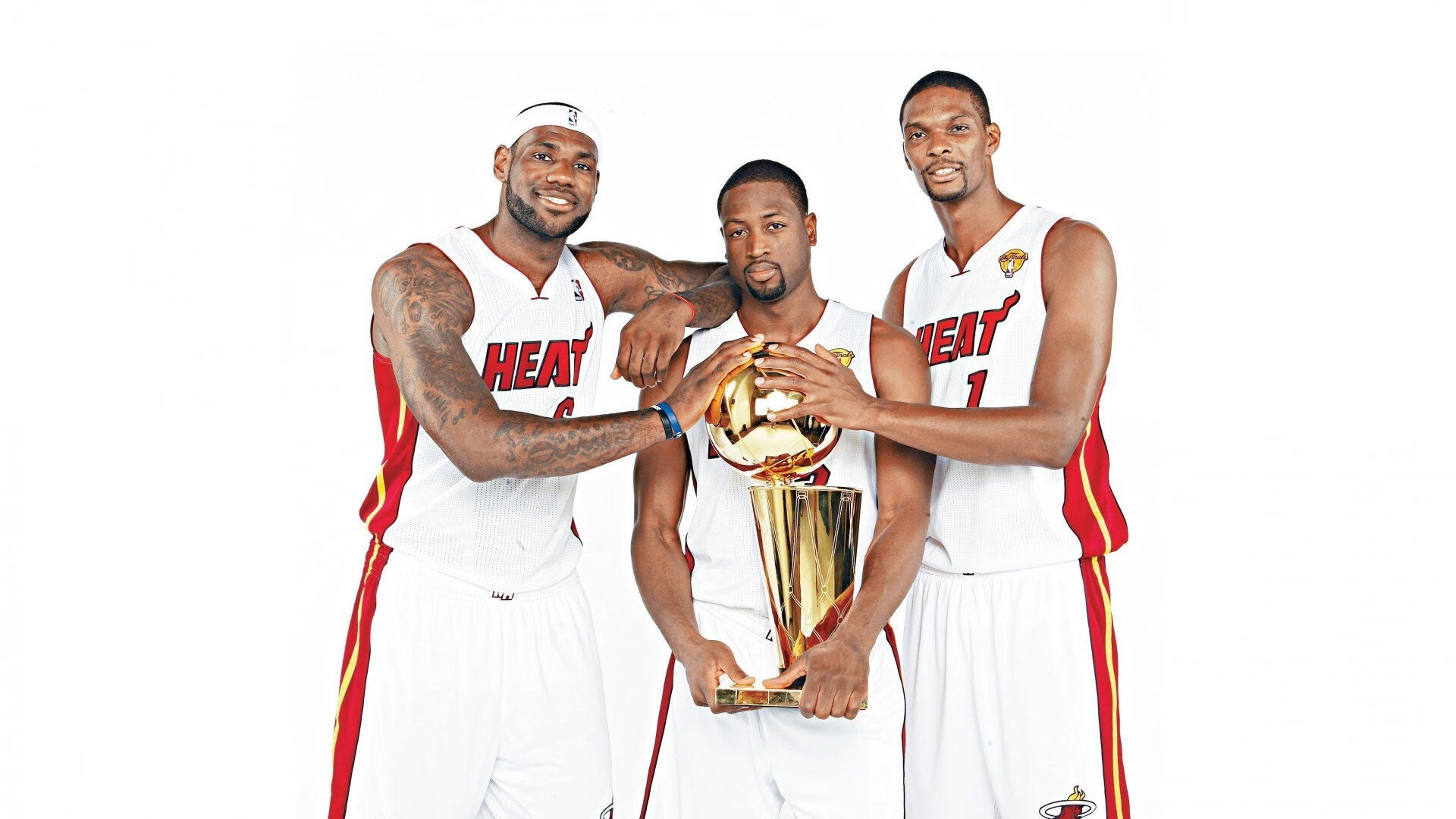 中国羽毛球女队全胜晋级，汤尤杯卫冕之路开门红，羽毛球最高奖项汤尤杯